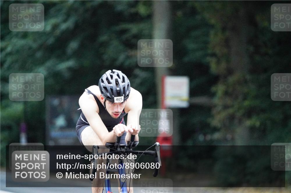 14.09.2025 - Stadtparktriathlon Michael Burmester http://msf.ph/oto/8906080 14.09.2025 09:04:55 Radfahren 378, 405, 435 meine-sportfotos.de