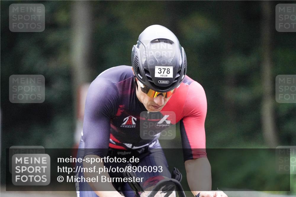 14.09.2025 - Stadtparktriathlon Michael Burmester http://msf.ph/oto/8906093 14.09.2025 09:05:02 Radfahren 313, 378, 435 meine-sportfotos.de
