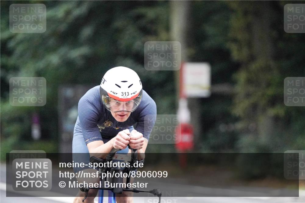 14.09.2025 - Stadtparktriathlon Michael Burmester http://msf.ph/oto/8906099 14.09.2025 09:05:07 Radfahren 313, 378 meine-sportfotos.de