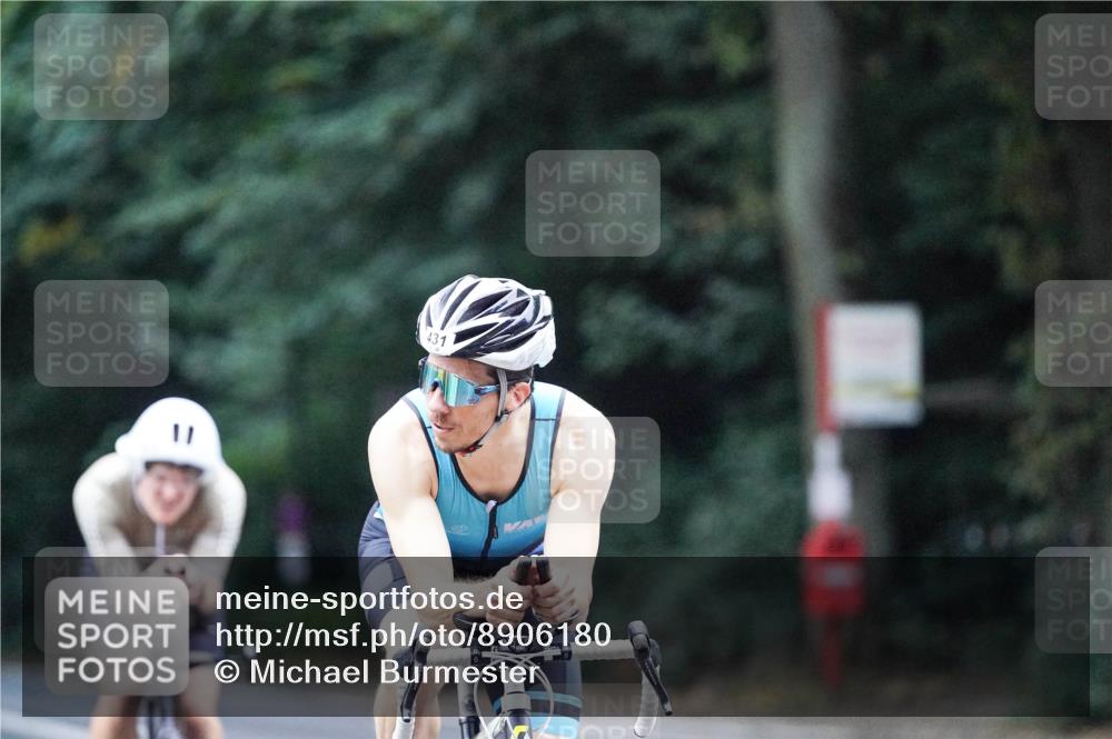 14.09.2025 - Stadtparktriathlon Michael Burmester http://msf.ph/oto/8906180 14.09.2025 09:06:11 Radfahren 335, 359, 431 meine-sportfotos.de