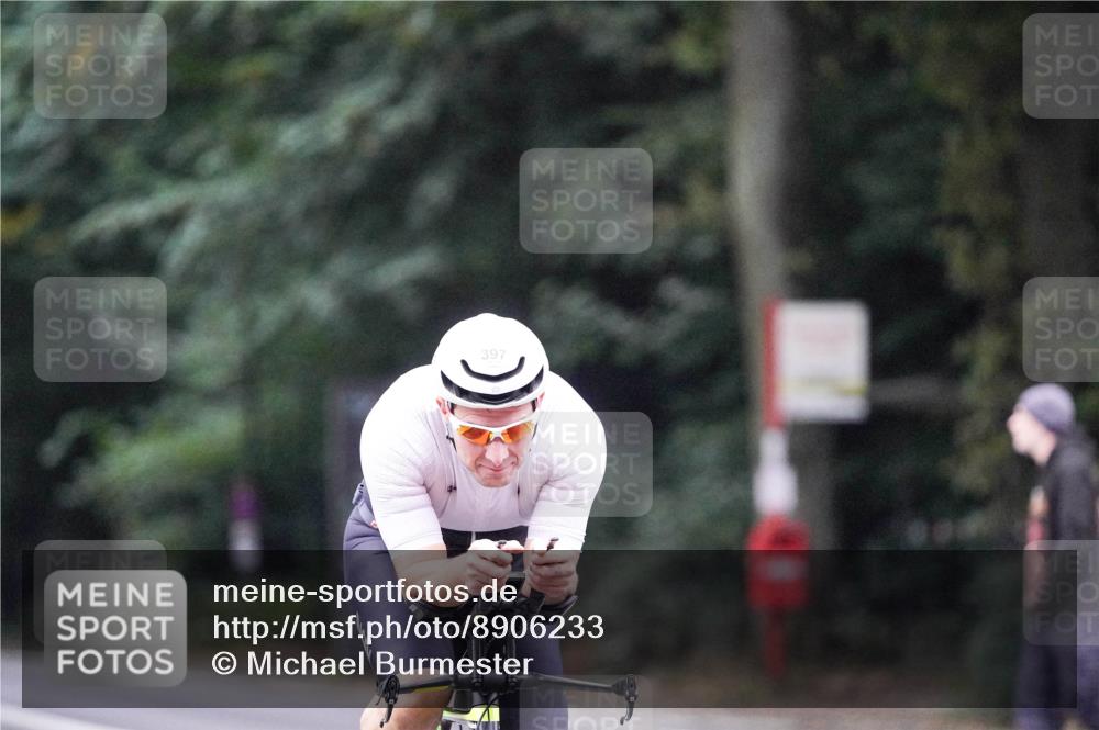 14.09.2025 - Stadtparktriathlon Michael Burmester http://msf.ph/oto/8906233 14.09.2025 09:06:58 Radfahren 397 meine-sportfotos.de
