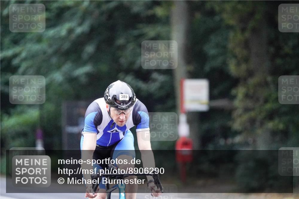 14.09.2025 - Stadtparktriathlon Michael Burmester http://msf.ph/oto/8906290 14.09.2025 09:08:02 Radfahren 389 meine-sportfotos.de