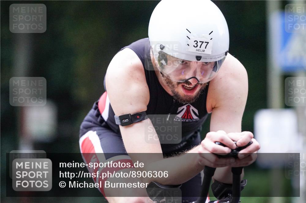 14.09.2025 - Stadtparktriathlon Michael Burmester http://msf.ph/oto/8906306 14.09.2025 09:08:14 Radfahren 333, 366, 377 meine-sportfotos.de