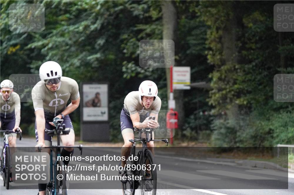 14.09.2025 - Stadtparktriathlon Michael Burmester http://msf.ph/oto/8906371 14.09.2025 09:08:43 Radfahren 318, 326, 339, 340, 342, 345, 347, 363, 365, 370, 383, 392, 410, 418, 437 meine-sportfotos.de
