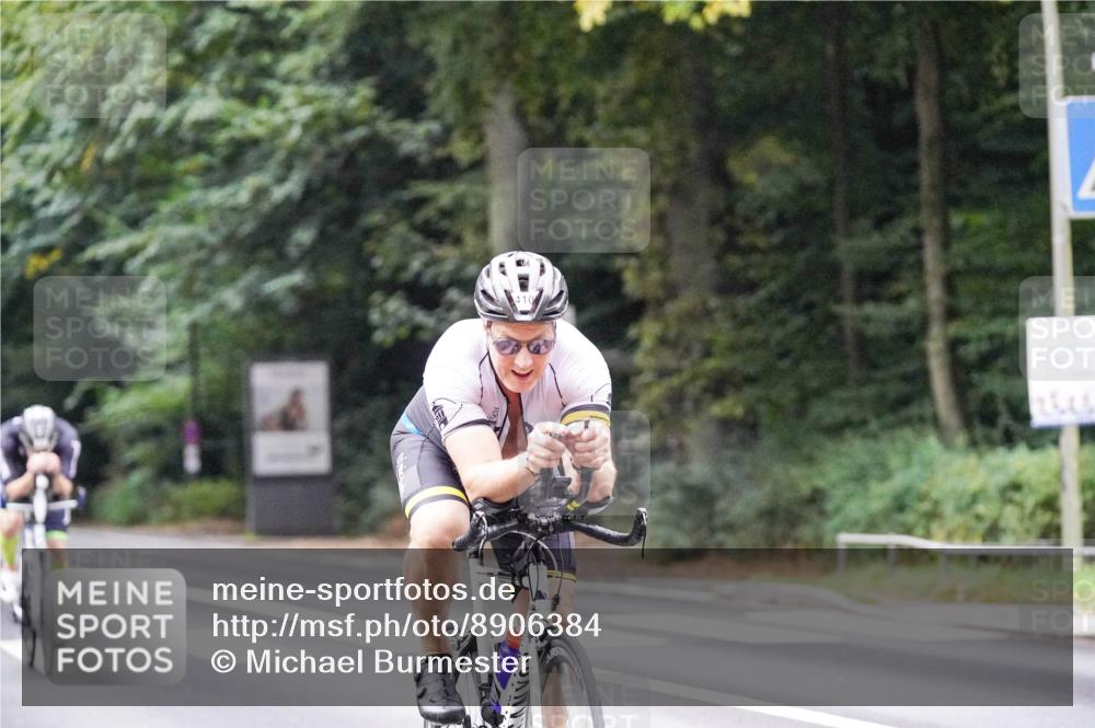 14.09.2025 - Stadtparktriathlon Michael Burmester http://msf.ph/oto/8906384 14.09.2025 09:08:46 Radfahren 318, 339, 340, 342, 347, 365, 392, 410, 418, 437 meine-sportfotos.de
