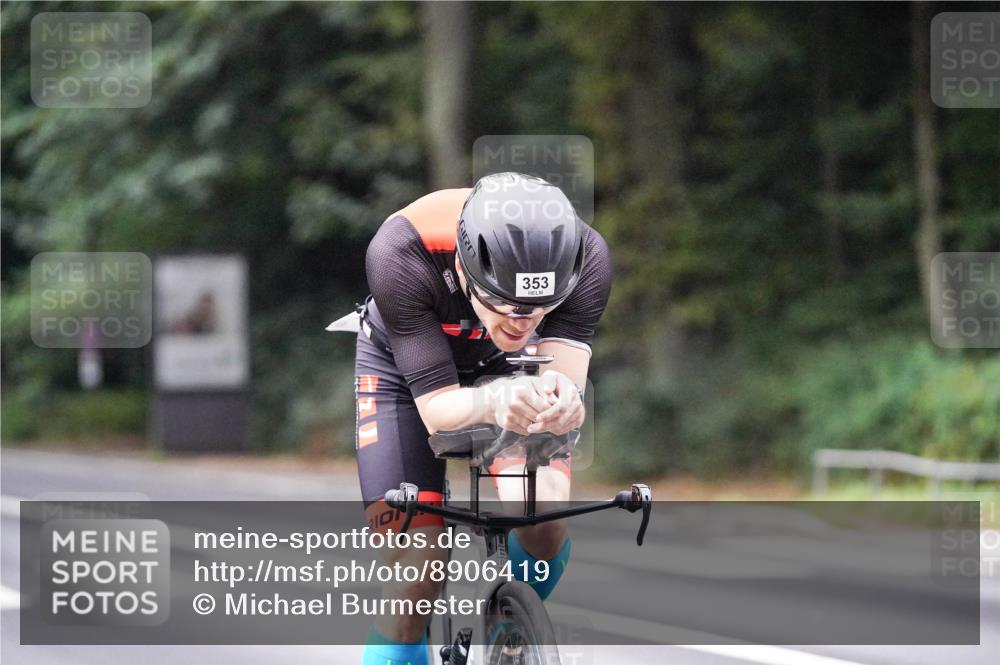 14.09.2025 - Stadtparktriathlon Michael Burmester http://msf.ph/oto/8906419 14.09.2025 09:09:11 Radfahren 323, 341, 352, 353, 375 meine-sportfotos.de