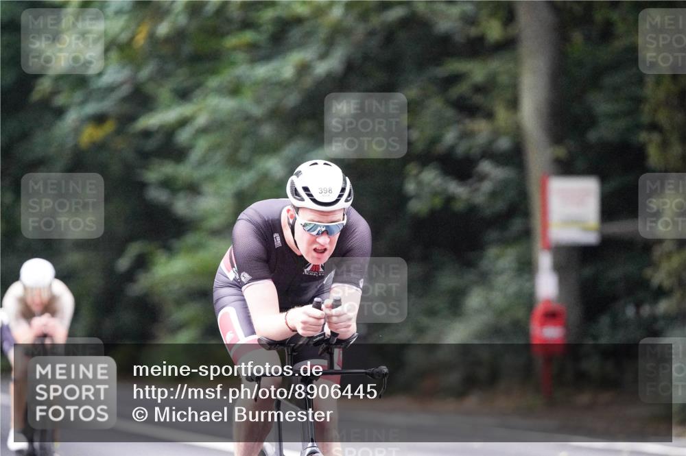 14.09.2025 - Stadtparktriathlon Michael Burmester http://msf.ph/oto/8906445 14.09.2025 09:09:28 Radfahren 337, 349, 354, 361, 376, 398, 451 meine-sportfotos.de