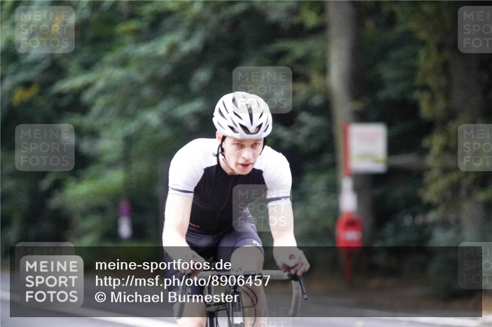 14.09.2025 - Stadtparktriathlon Michael Burmester http://msf.ph/oto/8906457 14.09.2025 09:09:31 Radfahren 337, 349, 354, 361, 376, 398, 399, 451 meine-sportfotos.de