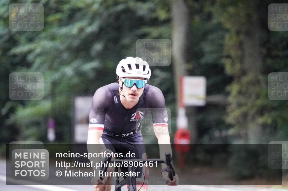 14.09.2025 - Stadtparktriathlon Michael Burmester http://msf.ph/oto/8906461 14.09.2025 09:09:39 Radfahren 399 meine-sportfotos.de