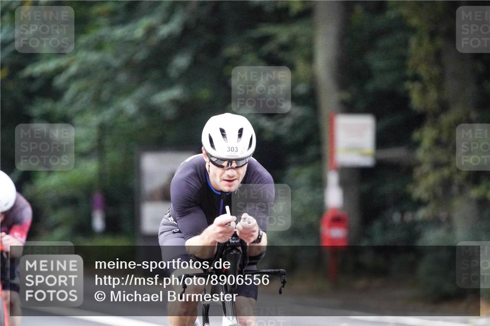 14.09.2025 - Stadtparktriathlon Michael Burmester http://msf.ph/oto/8906556 14.09.2025 09:10:36 Radfahren 303, 319, 325, 367, 369, 372, 395, 420 meine-sportfotos.de