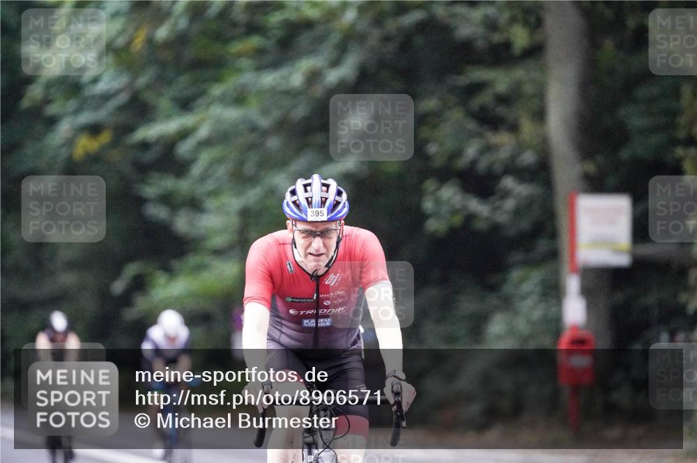 14.09.2025 - Stadtparktriathlon Michael Burmester http://msf.ph/oto/8906571 14.09.2025 09:10:41 Radfahren 303, 319, 322, 325, 367, 369, 395 meine-sportfotos.de
