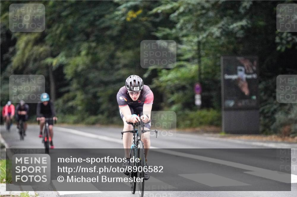 14.09.2025 - Stadtparktriathlon Michael Burmester http://msf.ph/oto/8906582 14.09.2025 09:10:47 Radfahren 319, 322, 367, 369, 382, 395, 415, 421, 435 meine-sportfotos.de