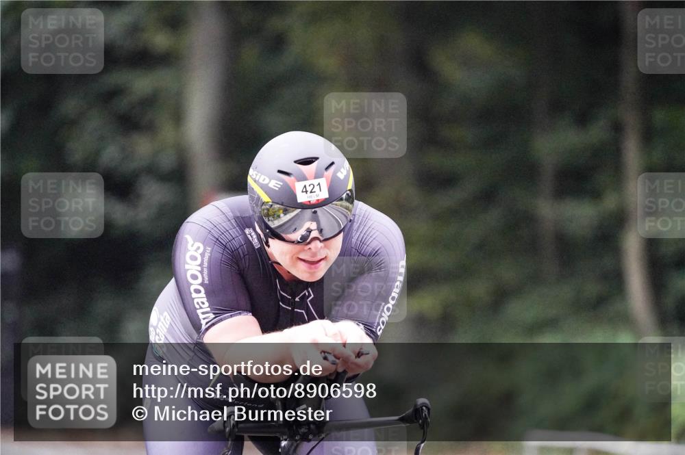14.09.2025 - Stadtparktriathlon Michael Burmester http://msf.ph/oto/8906598 14.09.2025 09:10:53 Radfahren 302, 322, 360, 382, 415, 421, 435 meine-sportfotos.de