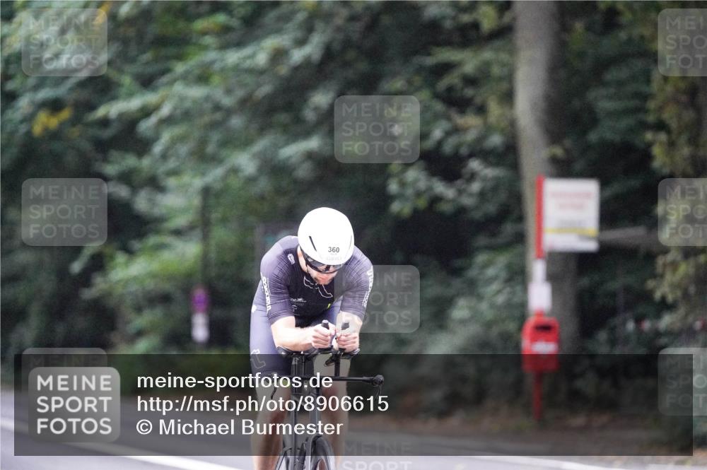 14.09.2025 - Stadtparktriathlon Michael Burmester http://msf.ph/oto/8906615 14.09.2025 09:11:00 Radfahren 302, 351, 355, 360, 415, 435 meine-sportfotos.de