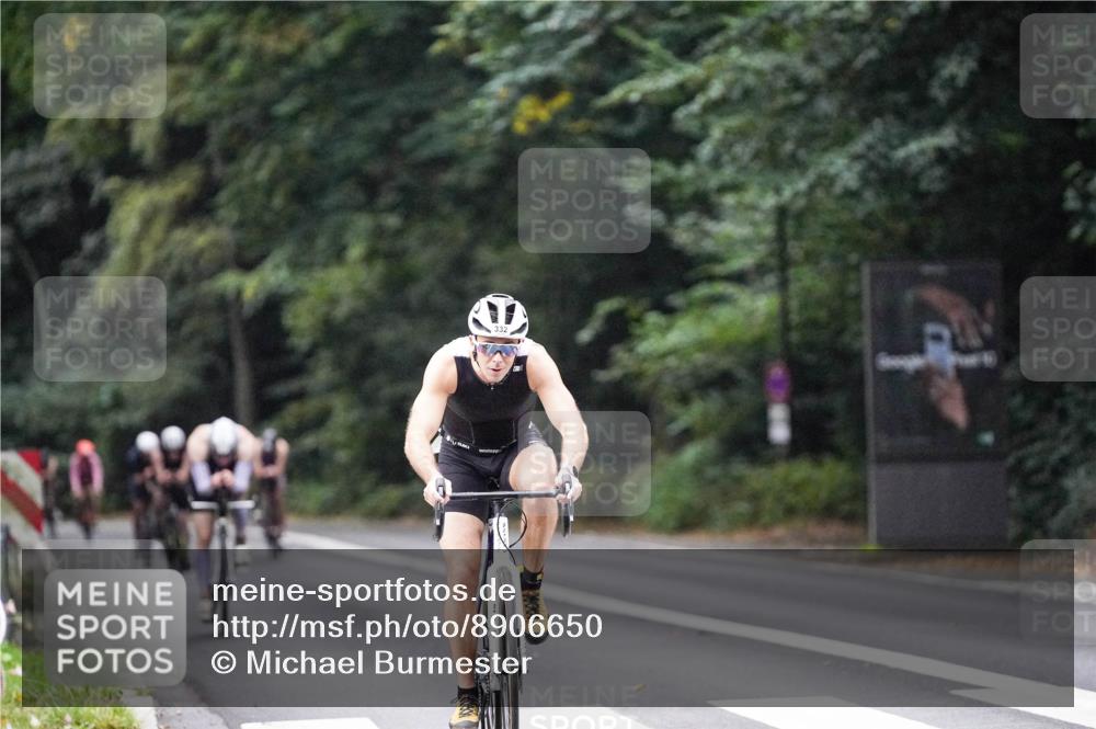 14.09.2025 - Stadtparktriathlon Michael Burmester http://msf.ph/oto/8906650 14.09.2025 09:11:15 Radfahren 312, 313, 330, 332, 408, 416, 436, 476 meine-sportfotos.de