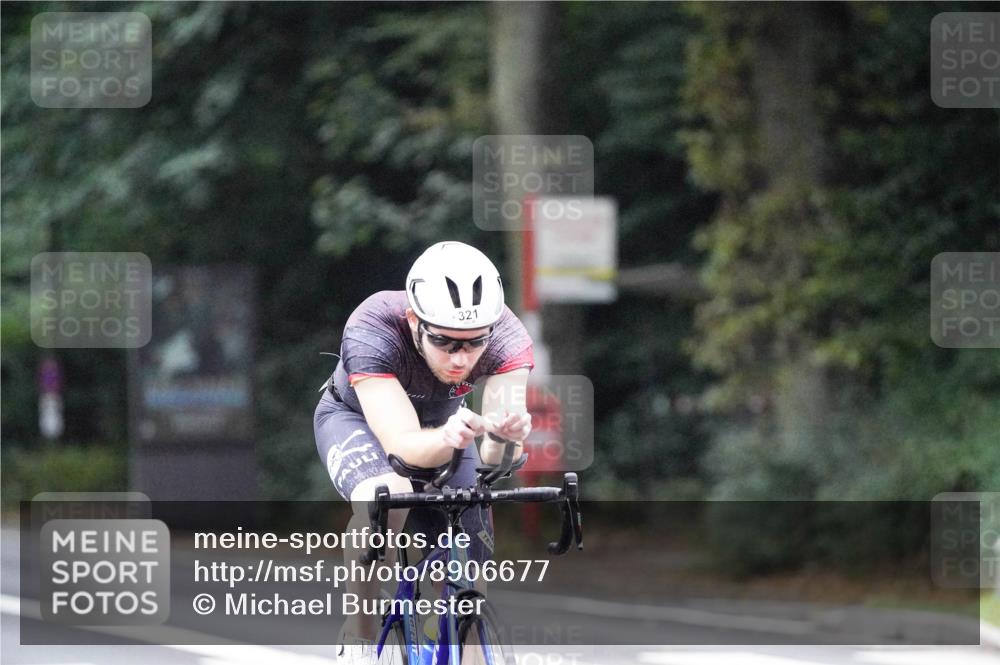 14.09.2025 - Stadtparktriathlon Michael Burmester http://msf.ph/oto/8906677 14.09.2025 09:11:24 Radfahren 312, 313, 321, 378, 405, 416, 423, 436 meine-sportfotos.de