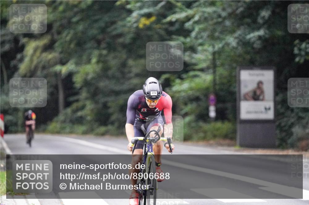 14.09.2025 - Stadtparktriathlon Michael Burmester http://msf.ph/oto/8906688 14.09.2025 09:11:30 Radfahren 316, 321, 378, 405, 423 meine-sportfotos.de