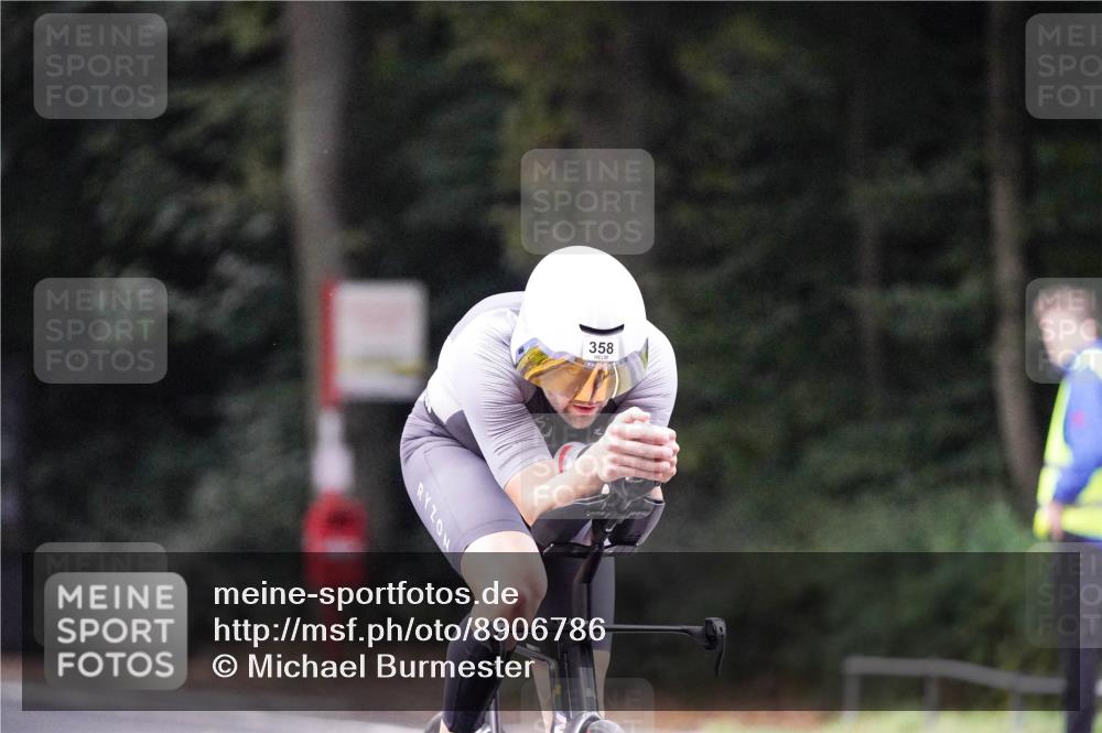 14.09.2025 - Stadtparktriathlon Michael Burmester http://msf.ph/oto/8906786 14.09.2025 09:13:01 Radfahren 306, 314, 358 meine-sportfotos.de