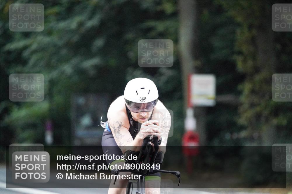 14.09.2025 - Stadtparktriathlon Michael Burmester http://msf.ph/oto/8906849 14.09.2025 09:13:59 Radfahren 366, 368, 419 meine-sportfotos.de