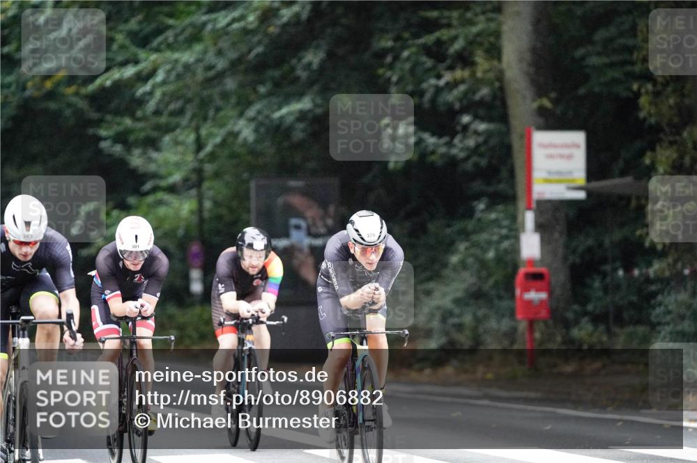 14.09.2025 - Stadtparktriathlon Michael Burmester http://msf.ph/oto/8906882 14.09.2025 09:14:31 Radfahren 301, 318, 326, 340, 345, 347, 363, 370, 371, 373, 377, 380, 381, 389, 401, 404 meine-sportfotos.de