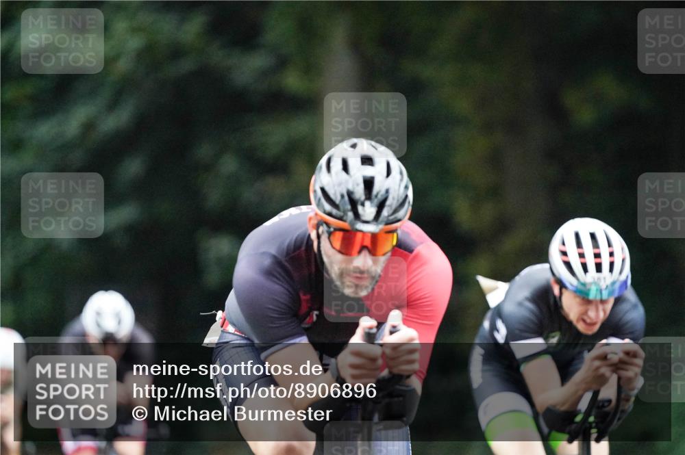 14.09.2025 - Stadtparktriathlon Michael Burmester http://msf.ph/oto/8906896 14.09.2025 09:14:34 Radfahren 301, 318, 326, 340, 345, 347, 363, 370, 371, 373, 377, 380, 381, 389, 401, 404 meine-sportfotos.de