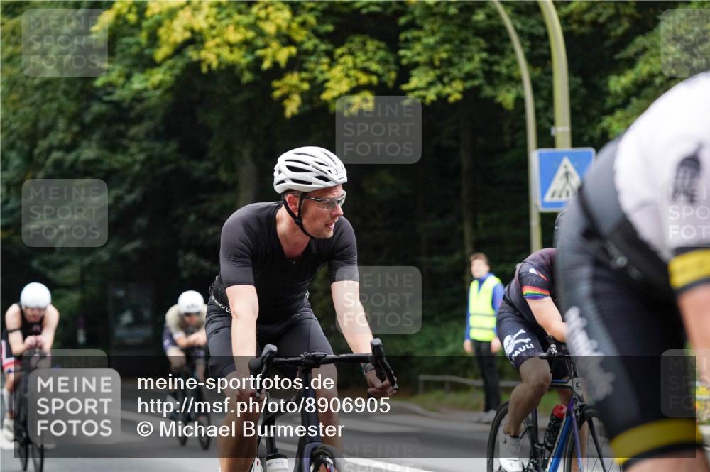 14.09.2025 - Stadtparktriathlon Michael Burmester http://msf.ph/oto/8906905 14.09.2025 09:14:36 Radfahren 301, 318, 326, 340, 345, 347, 363, 370, 371, 373, 377, 380, 381, 401, 404 meine-sportfotos.de