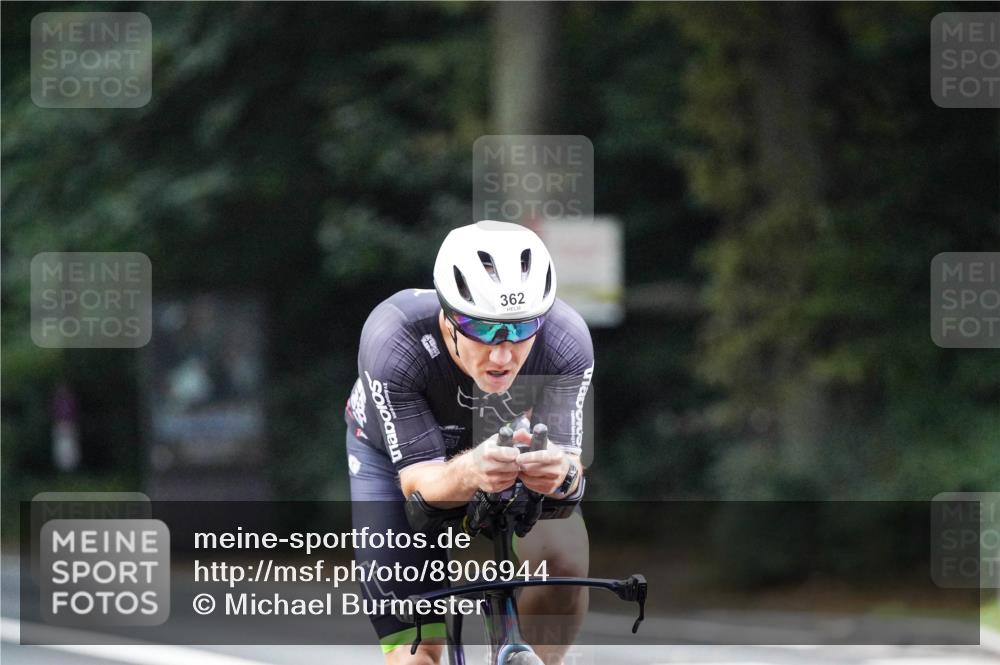 14.09.2025 - Stadtparktriathlon Michael Burmester http://msf.ph/oto/8906944 14.09.2025 09:15:06 Radfahren 353, 362, 365, 383, 400, 430 meine-sportfotos.de