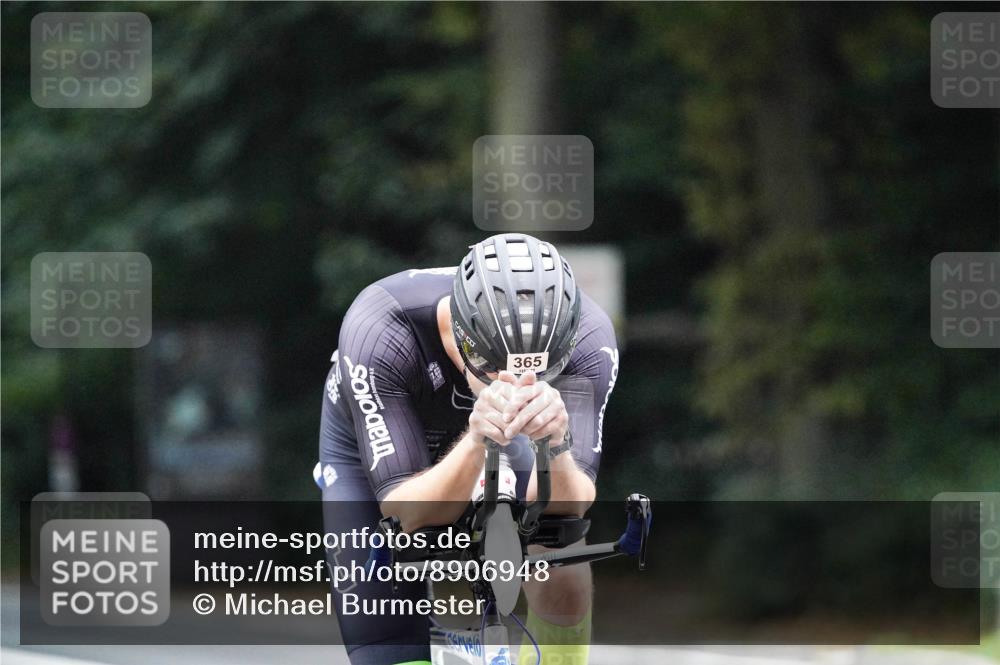 14.09.2025 - Stadtparktriathlon Michael Burmester http://msf.ph/oto/8906948 14.09.2025 09:15:07 Radfahren 353, 362, 365, 375, 383, 400, 430 meine-sportfotos.de