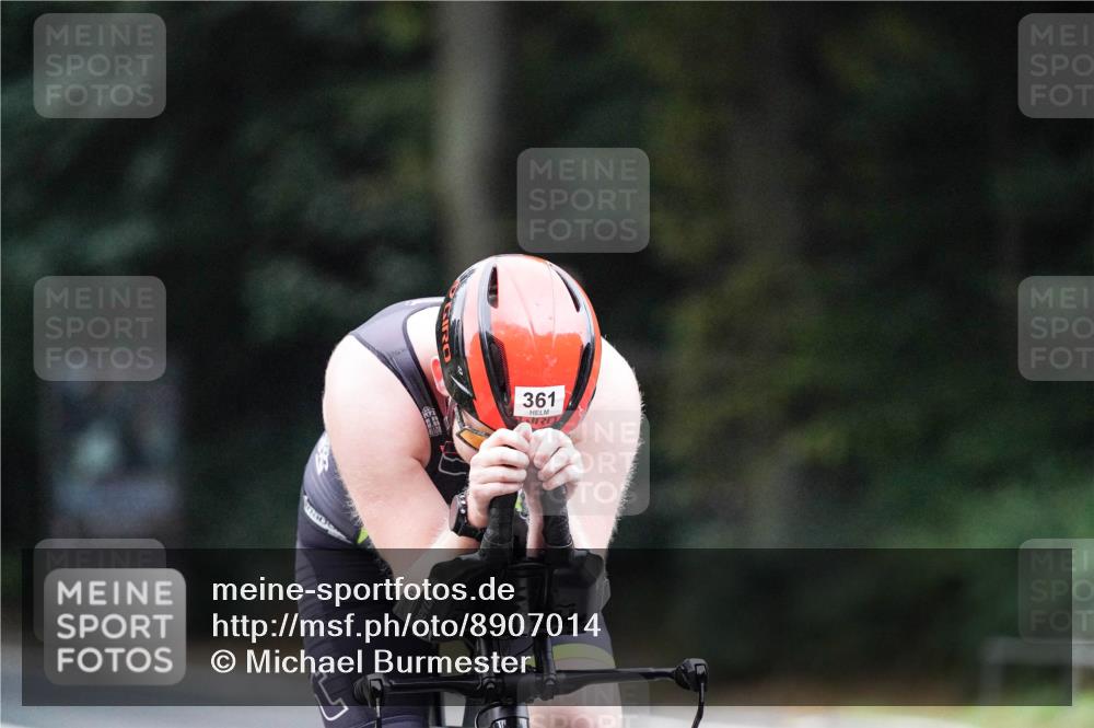 14.09.2025 - Stadtparktriathlon Michael Burmester http://msf.ph/oto/8907014 14.09.2025 09:15:49 Radfahren 361, 376, 398, 466 meine-sportfotos.de