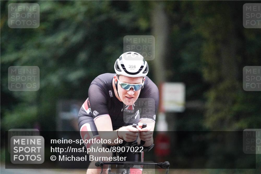 14.09.2025 - Stadtparktriathlon Michael Burmester http://msf.ph/oto/8907022 14.09.2025 09:15:53 Radfahren 361, 376, 398, 466 meine-sportfotos.de