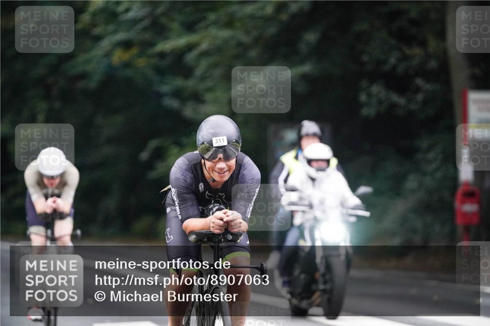 14.09.2025 - Stadtparktriathlon Michael Burmester http://msf.ph/oto/8907063 14.09.2025 09:16:13 Radfahren 311, 348, 406, 413, 414, 432, 484 meine-sportfotos.de