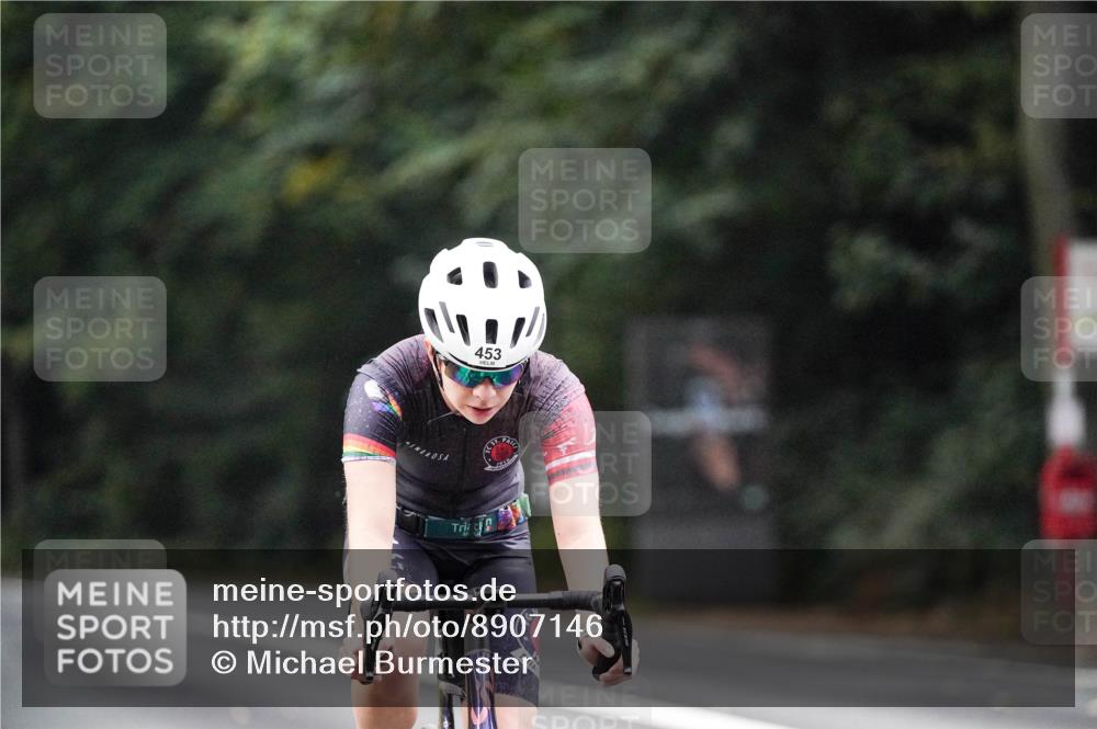 14.09.2025 - Stadtparktriathlon Michael Burmester http://msf.ph/oto/8907146 14.09.2025 09:16:52 Radfahren 303, 350, 372, 453, 457 meine-sportfotos.de