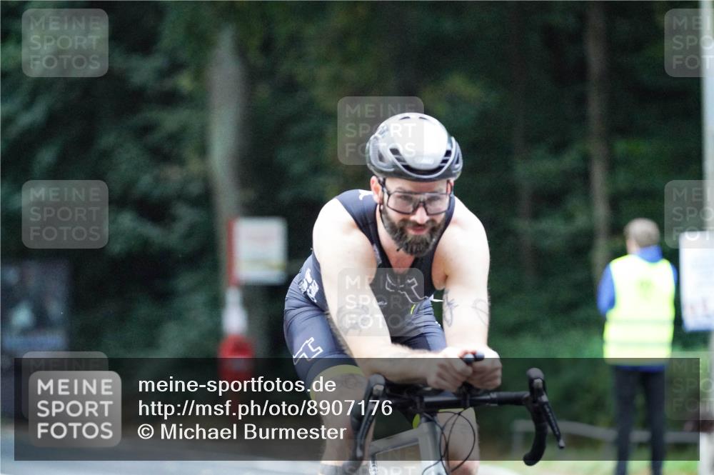 14.09.2025 - Stadtparktriathlon Michael Burmester http://msf.ph/oto/8907176 14.09.2025 09:17:14 Radfahren 312, 325, 360, 369, 391, 408, 416, 463 meine-sportfotos.de