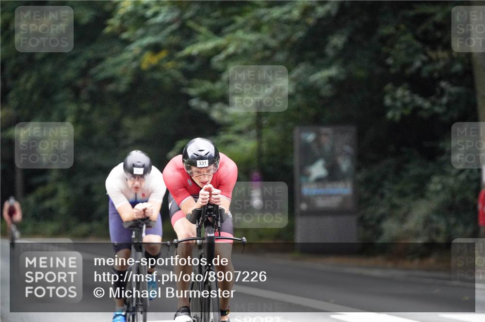 14.09.2025 - Stadtparktriathlon Michael Burmester http://msf.ph/oto/8907226 14.09.2025 09:17:41 Radfahren 310, 331, 394, 402, 452, 476 meine-sportfotos.de