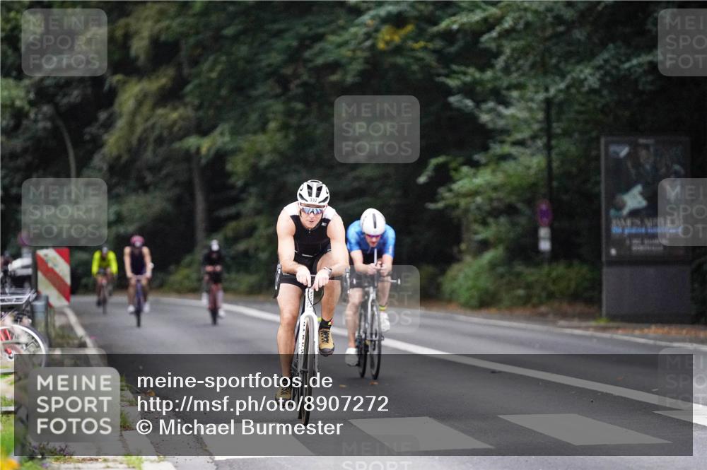 14.09.2025 - Stadtparktriathlon Michael Burmester http://msf.ph/oto/8907272 14.09.2025 09:18:06 Radfahren 307, 332, 412, 459, 474, 475 meine-sportfotos.de