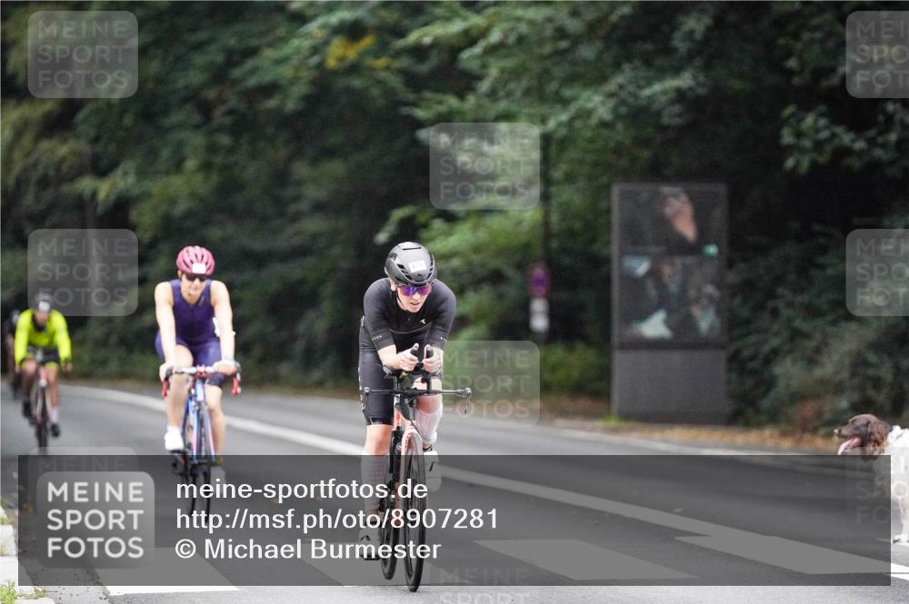 14.09.2025 - Stadtparktriathlon Michael Burmester http://msf.ph/oto/8907281 14.09.2025 09:18:11 Radfahren 307, 317, 332, 420, 459, 474 meine-sportfotos.de