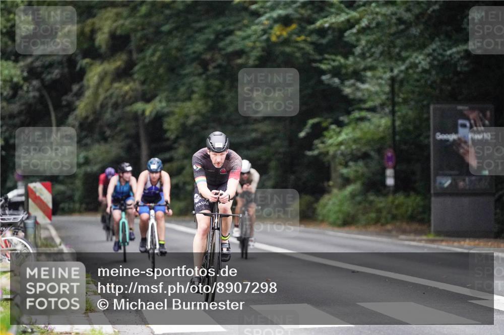 14.09.2025 - Stadtparktriathlon Michael Burmester http://msf.ph/oto/8907298 14.09.2025 09:18:18 Radfahren 317, 344, 395, 420, 456, 459, 468, 481 meine-sportfotos.de