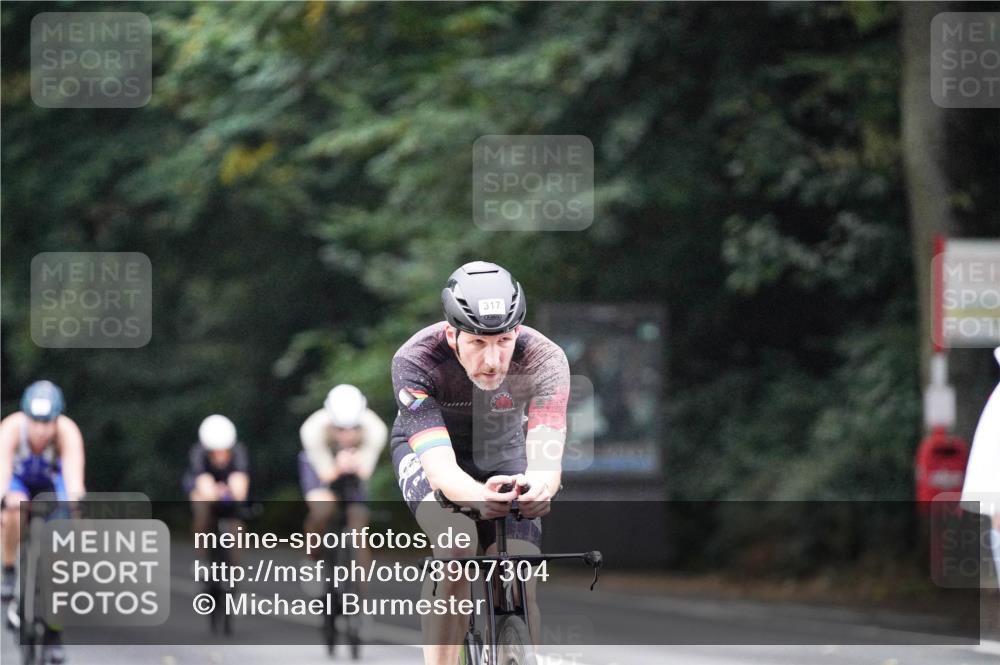 14.09.2025 - Stadtparktriathlon Michael Burmester http://msf.ph/oto/8907304 14.09.2025 09:18:19 Radfahren 317, 344, 395, 420, 456, 459, 468, 481 meine-sportfotos.de