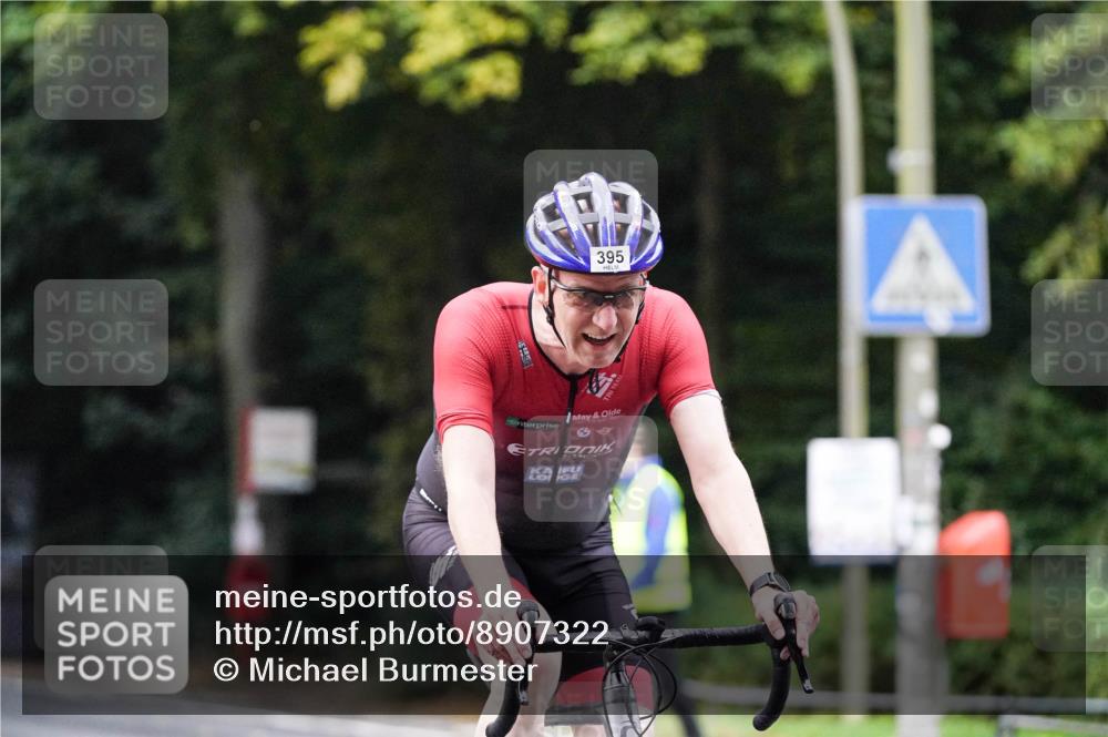 14.09.2025 - Stadtparktriathlon Michael Burmester http://msf.ph/oto/8907322 14.09.2025 09:18:24 Radfahren 317, 344, 374, 395, 456, 468, 481 meine-sportfotos.de