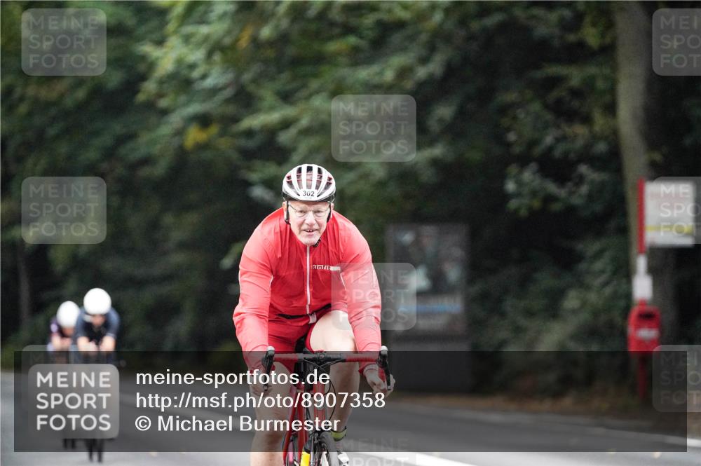 14.09.2025 - Stadtparktriathlon Michael Burmester http://msf.ph/oto/8907358 14.09.2025 09:18:48 Radfahren 302, 316, 454, 455, 493, 499, 502 meine-sportfotos.de