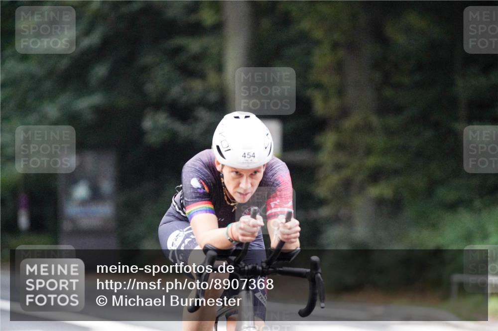 14.09.2025 - Stadtparktriathlon Michael Burmester http://msf.ph/oto/8907368 14.09.2025 09:18:50 Radfahren 302, 454, 493, 499, 502 meine-sportfotos.de
