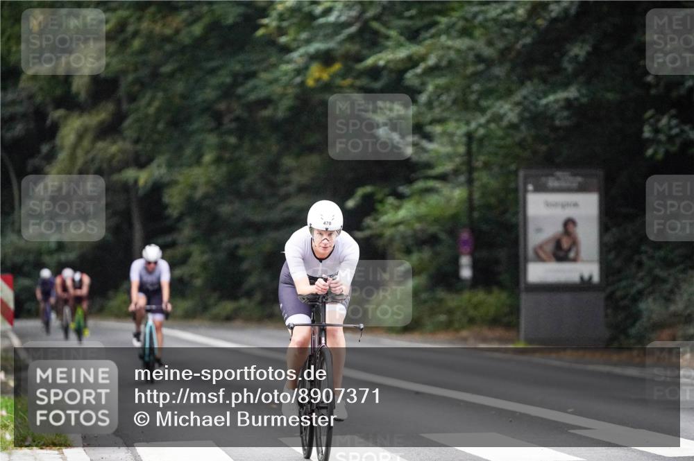 14.09.2025 - Stadtparktriathlon Michael Burmester http://msf.ph/oto/8907371 14.09.2025 09:18:59 Radfahren 314, 334, 472, 482 meine-sportfotos.de
