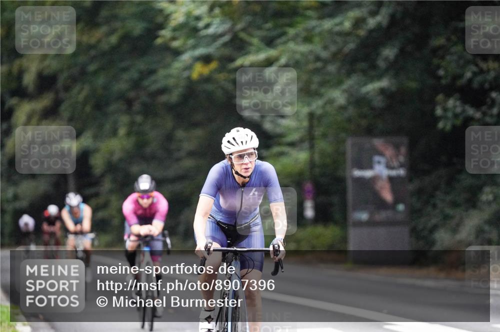 14.09.2025 - Stadtparktriathlon Michael Burmester http://msf.ph/oto/8907396 14.09.2025 09:19:08 Radfahren 314, 334, 397, 422, 431, 472, 480, 482 meine-sportfotos.de