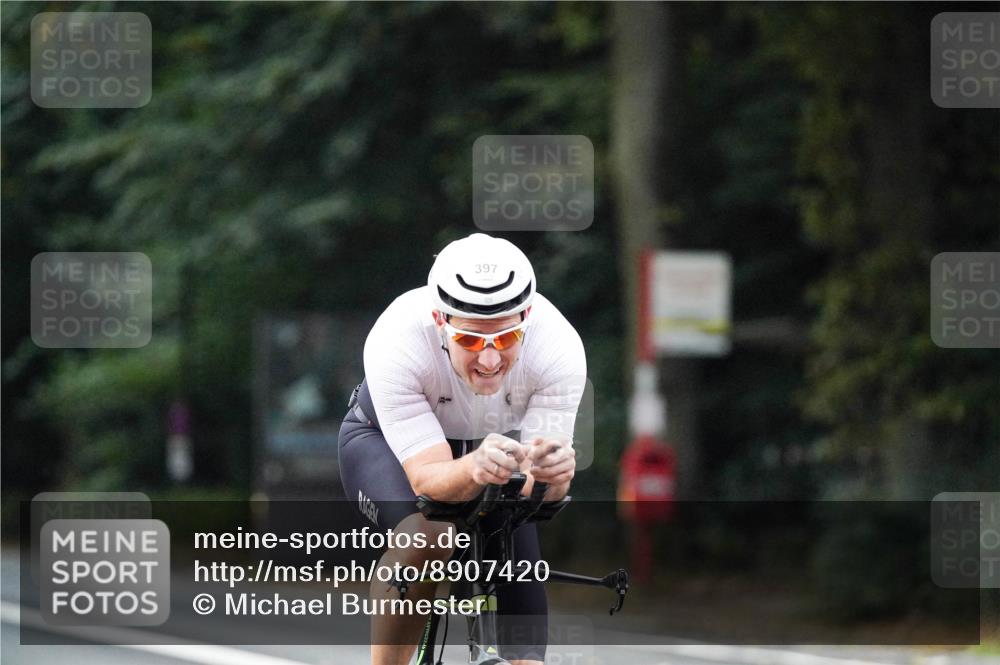 14.09.2025 - Stadtparktriathlon Michael Burmester http://msf.ph/oto/8907420 14.09.2025 09:19:16 Radfahren 338, 397, 431, 464, 471, 480 meine-sportfotos.de