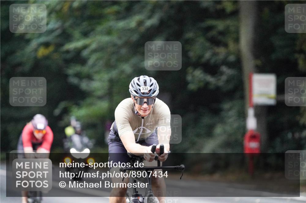 14.09.2025 - Stadtparktriathlon Michael Burmester http://msf.ph/oto/8907434 14.09.2025 09:19:20 Radfahren 304, 338, 397, 464, 467, 471, 486 meine-sportfotos.de