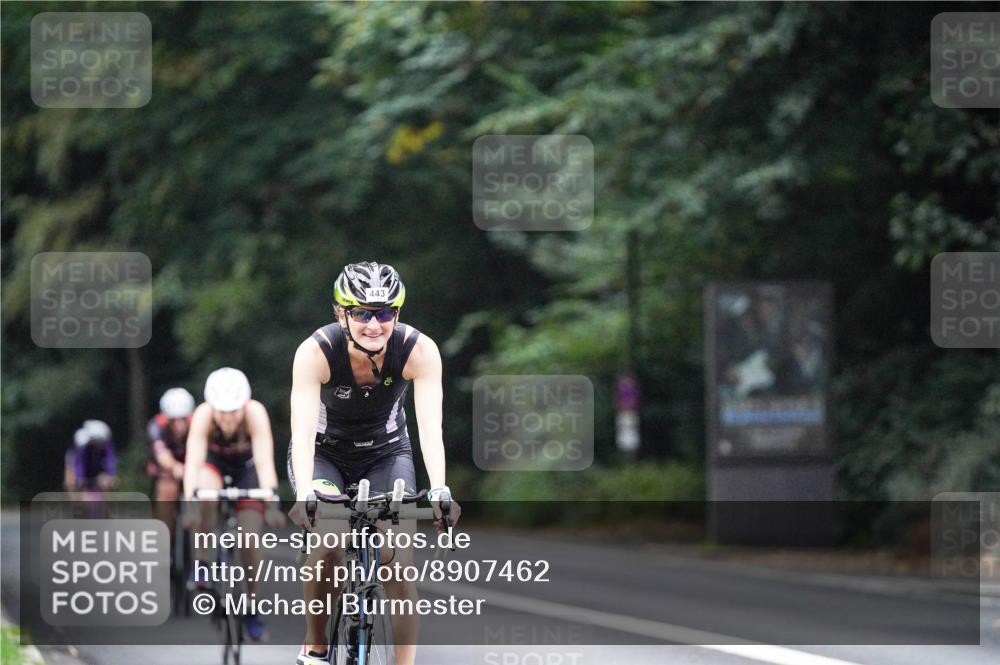 14.09.2025 - Stadtparktriathlon Michael Burmester http://msf.ph/oto/8907462 14.09.2025 09:19:30 Radfahren 304, 439, 443, 467, 477, 479, 486, 492, 494, 495 meine-sportfotos.de
