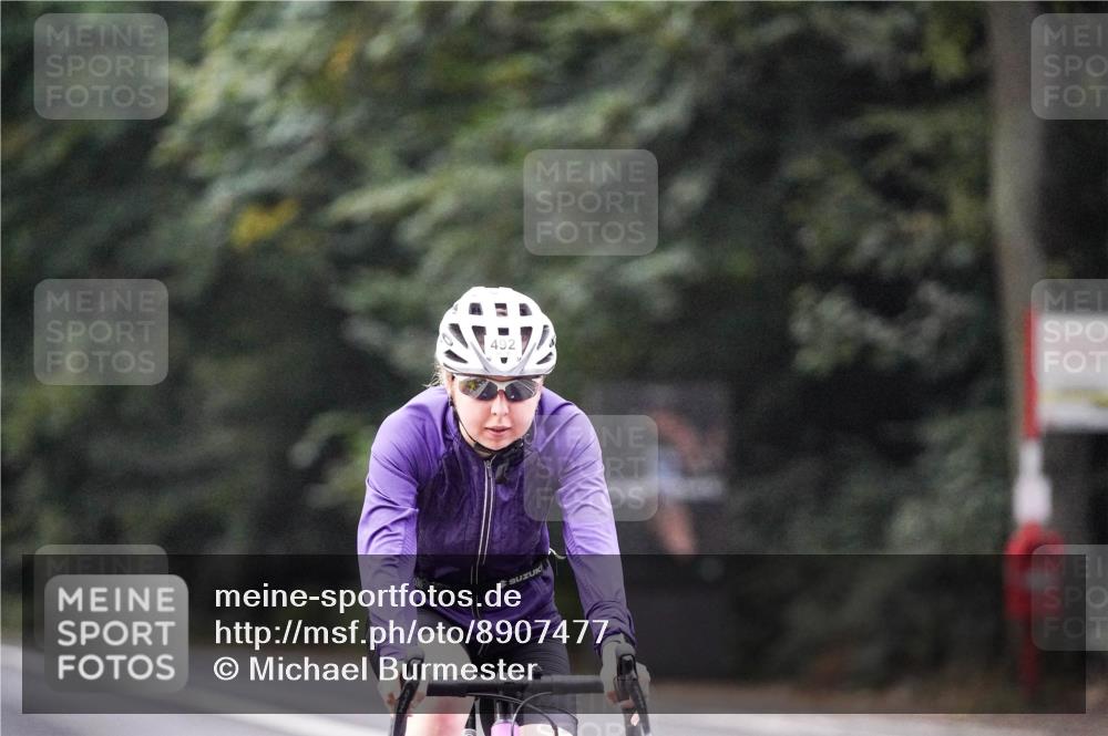 14.09.2025 - Stadtparktriathlon Michael Burmester http://msf.ph/oto/8907477 14.09.2025 09:19:37 Radfahren 324, 356, 382, 425, 477, 479, 492, 495, 497 meine-sportfotos.de