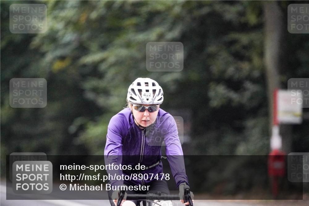 14.09.2025 - Stadtparktriathlon Michael Burmester http://msf.ph/oto/8907478 14.09.2025 09:19:37 Radfahren 324, 356, 382, 425, 477, 479, 492, 495, 497 meine-sportfotos.de