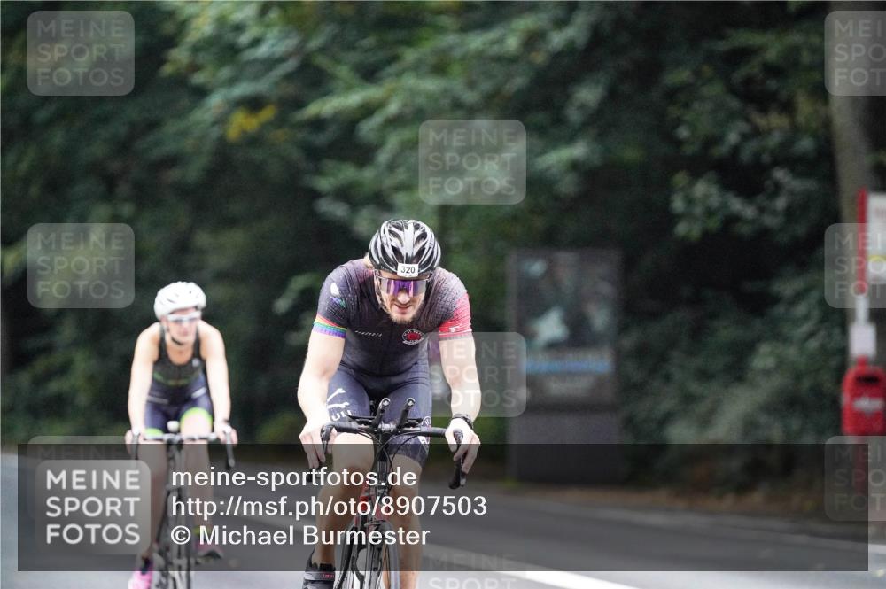 14.09.2025 - Stadtparktriathlon Michael Burmester http://msf.ph/oto/8907503 14.09.2025 09:19:47 Radfahren 306, 320, 324, 356, 366, 382, 442, 447, 485, 497 meine-sportfotos.de