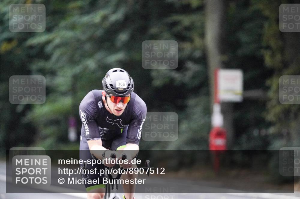 14.09.2025 - Stadtparktriathlon Michael Burmester http://msf.ph/oto/8907512 14.09.2025 09:19:52 Radfahren 306, 320, 366, 438, 442, 447, 485 meine-sportfotos.de